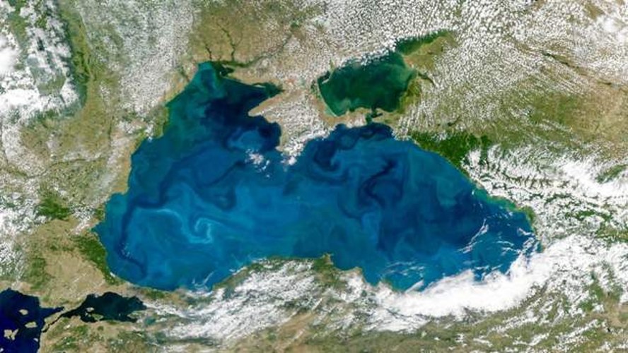 Супутниковий знімок NASA PACE: бірюзові вихори цвітіння кокколітофорів на поверхні Чорного моря, 22 червня 2026 року