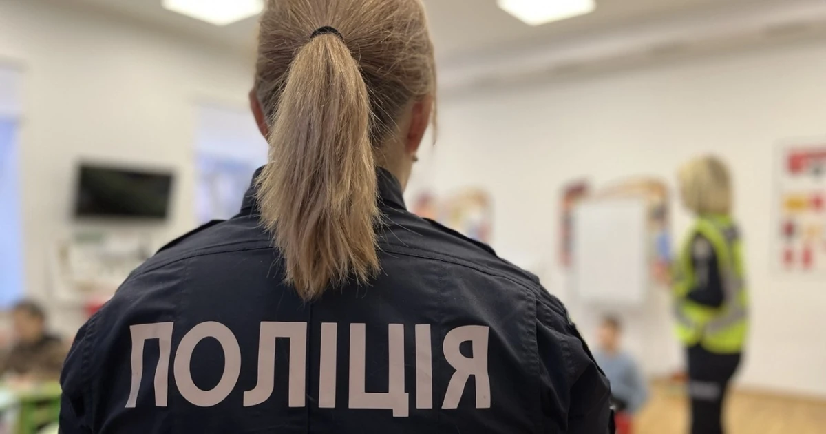Місце інциденту на вулиці Космонавтів, 77 в Одесі, де невідомий відкрив вогонь по співробітниках ТЦК та СП