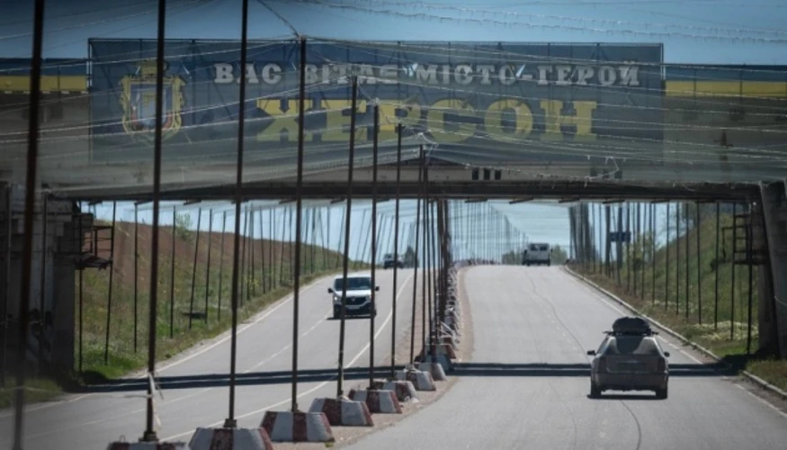 Понівечені обстрілами 9 серпня приватні будинки, п'ятиповерхівка та рейсовий автобус на Нікопольщині
