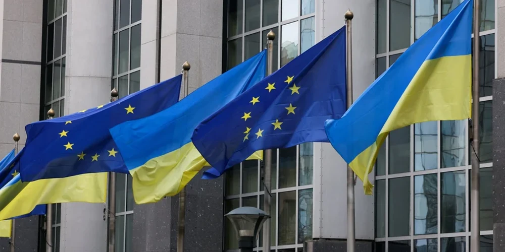 Брюссель, будівля Єврокомісії, де речник Гійом Мерсьє озвучив вимоги до України